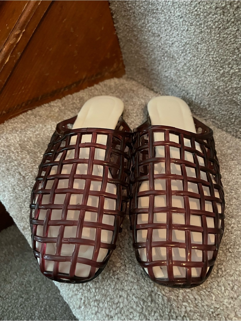 Woven Jelly Slip-On Flats in Dark Burgundy